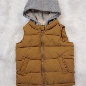 Old Navy Puffer Vest